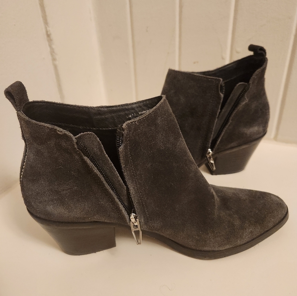 DOLCE VITA Gray Suede Booties Size 7.5 - Picture 7 of 7